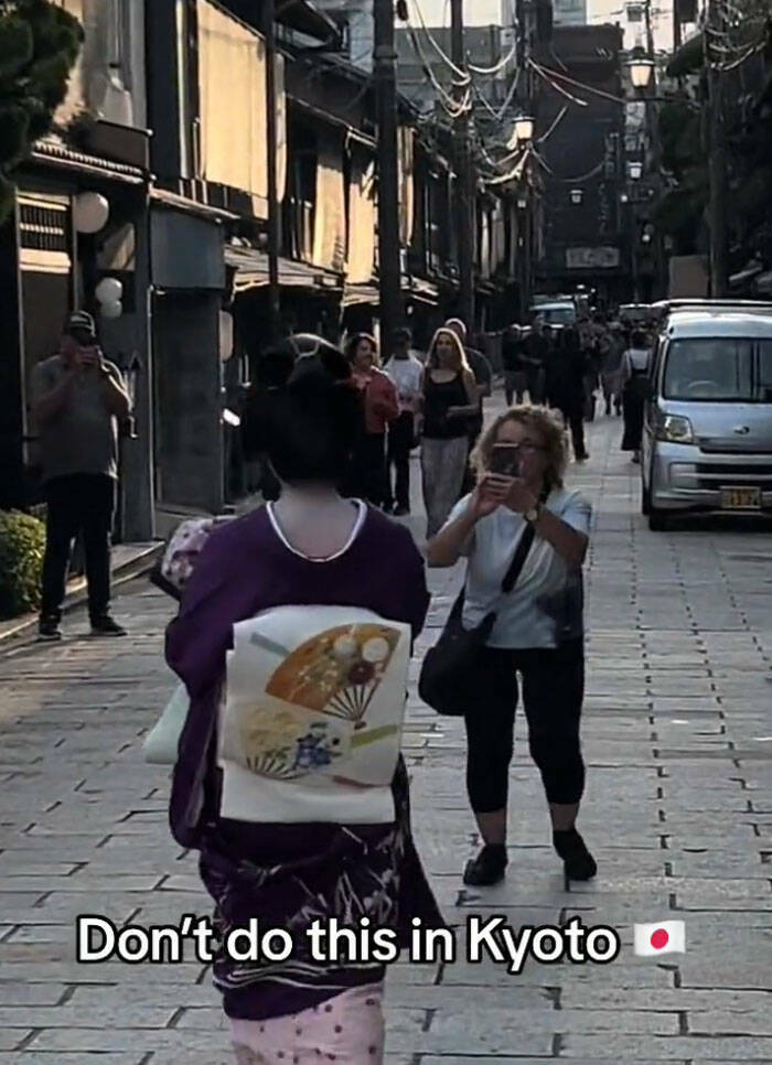 Tourists Behaving Badly: A Gallery of Global Disgrace