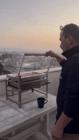 https://img.izismile.com/img/img15/20250516/gifs/daily_gifdump_5004_44.gif
