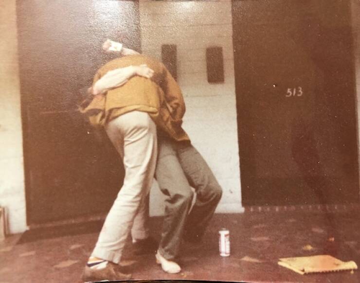 Retro Vibes, Modern Cringe