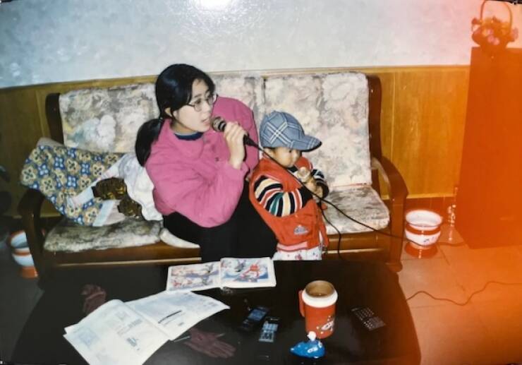 Retro Vibes, Modern Cringe