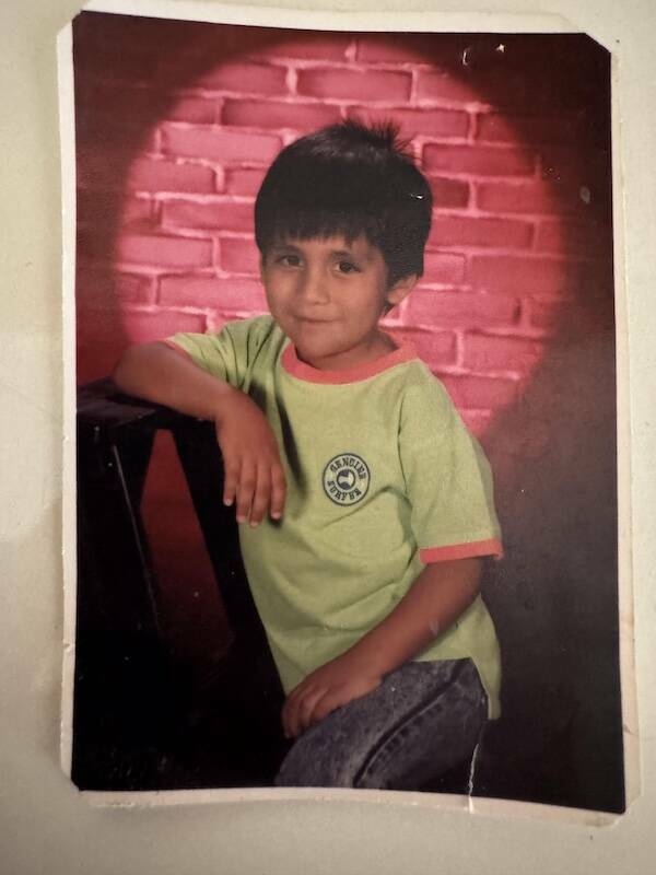 Retro Vibes, Modern Cringe