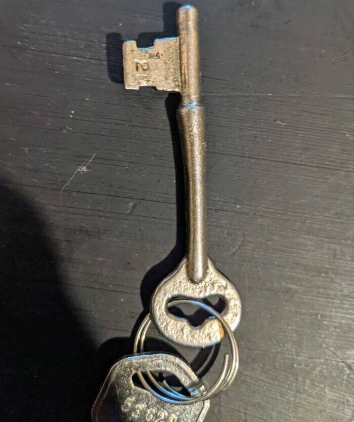 Weird Stuff Lurking in Old Houses