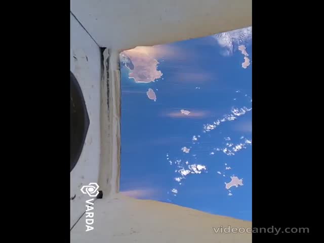 Plasma Around Space Capsule During It’s Reentry