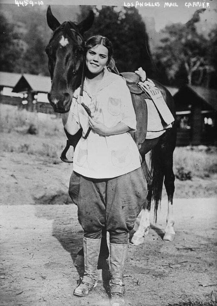 Unforgettable Haunting Antique Historical Photographs