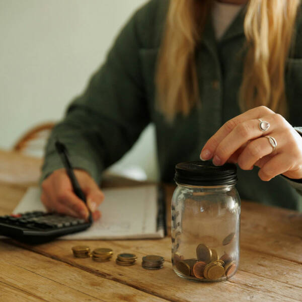 Little Things That Quietly Say ‘I Was Raised Poor’