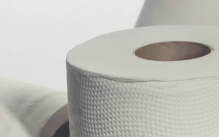 Little Things That Quietly Say ‘I Was Raised Poor’