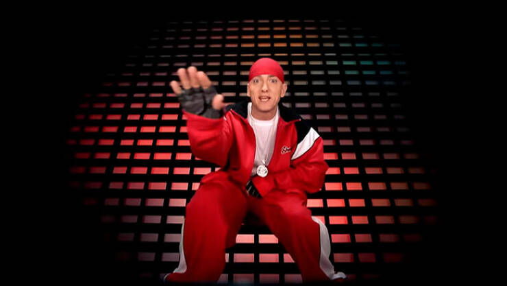 People Who Knew Celebs Before They Were Famous Spill the Tea