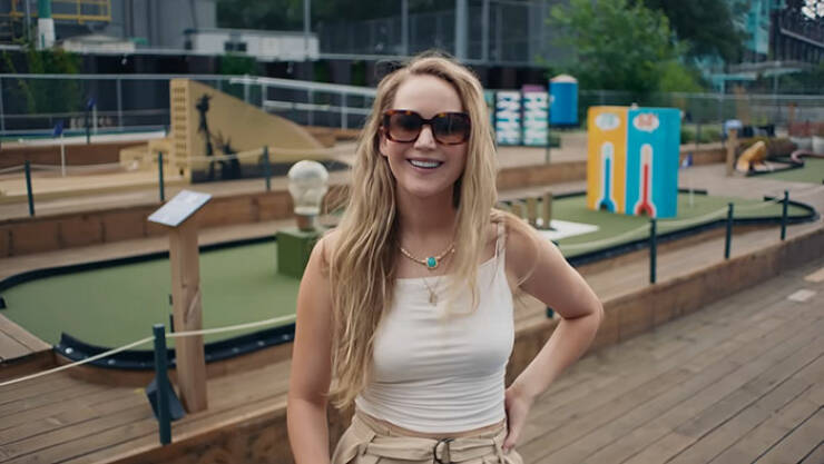 People Who Knew Celebs Before They Were Famous Spill the Tea