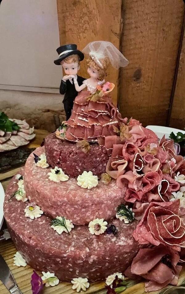 Playing With Your Food Has Never Looked So Entertaining Playing With Your Food Has Never Looked So Entertaining