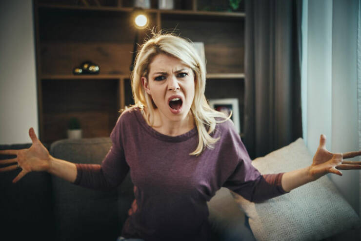 People Share Smart Safety Tricks For Women