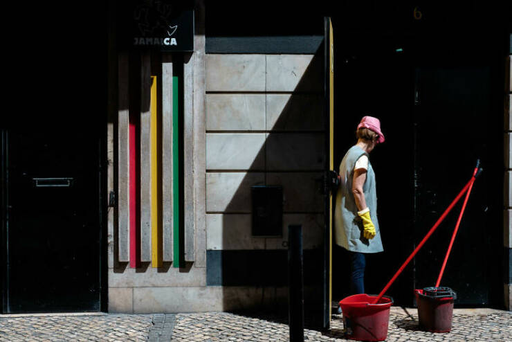 Fascinating Street Photography That Speaks In Color