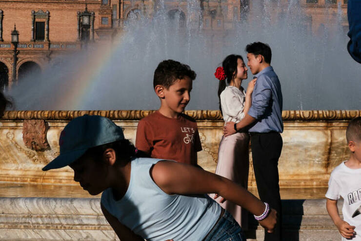 Fascinating Street Photography That Speaks In Color