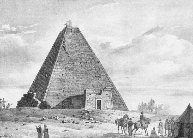 Unusual Buildings Lost to the Past