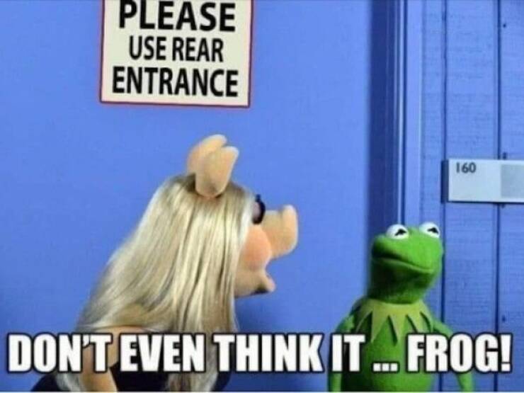 Screen Strike — Meme Right In The Top Corner!