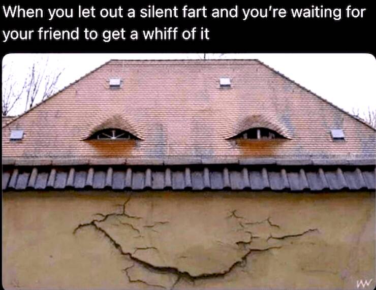 Screen Strike — Meme Right In The Top Corner!