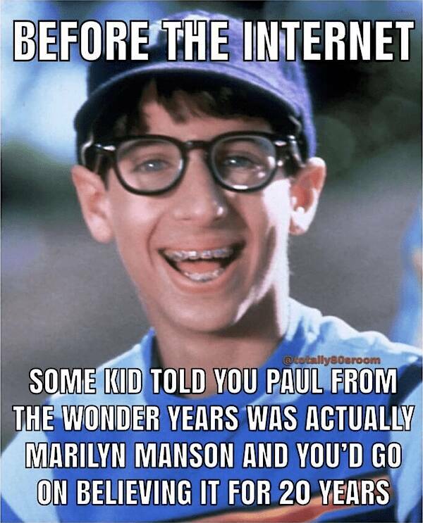 Screen Strike — Meme Right In The Top Corner!