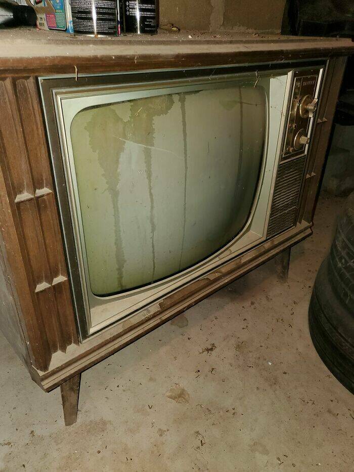 Strange Discoveries Inside Walls And Floors Of Old Houses Strange Discoveries Inside Walls And Floors Of Old Houses