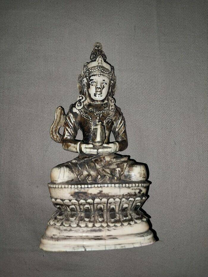 Strange Discoveries Inside Walls And Floors Of Old Houses Strange Discoveries Inside Walls And Floors Of Old Houses