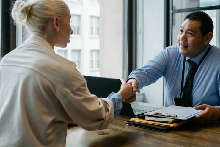 Simple Acts of Kindness and Humility That Instantly Boost Charm