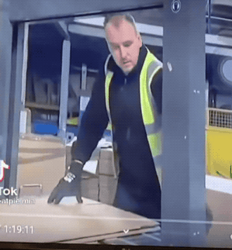 GIFs Fire Back At Fails