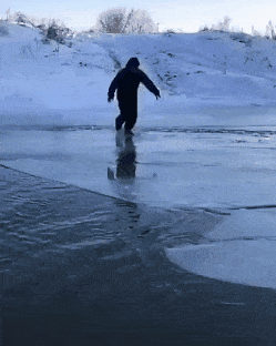 https://img.izismile.com/img/img15/20250612/gifs/daily_gifdump_5023_07.gif