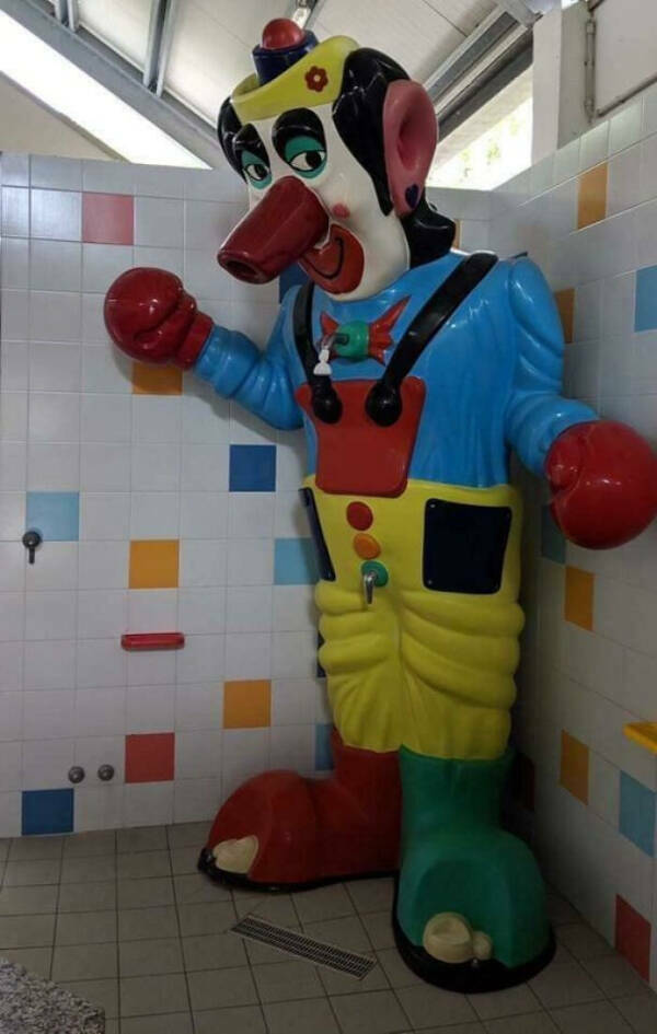 Absolutely No Context, Just Pure Confusion