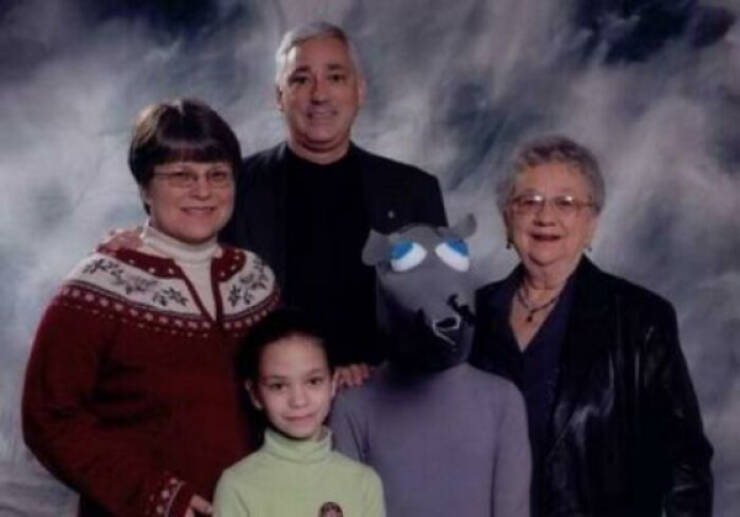 Awkward Throwbacks That Time Forgot (But We Didn’t)