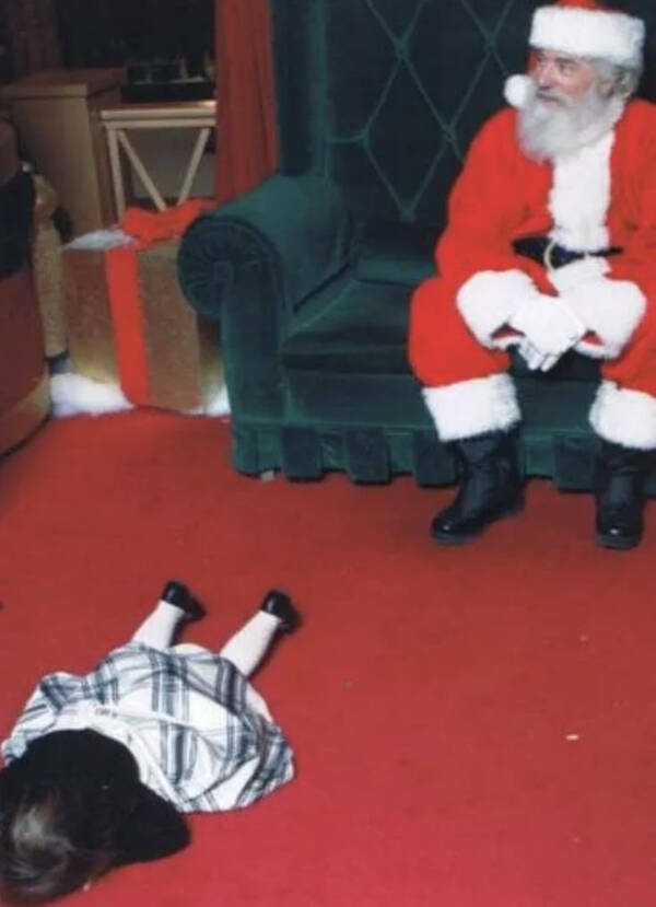 Awkward Throwbacks That Time Forgot (But We Didn’t)