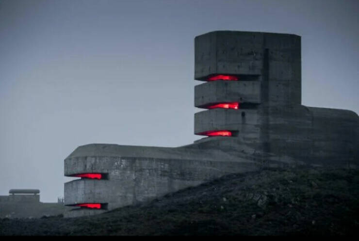 Buildings That Look Like They’re Plotting Something Sinister