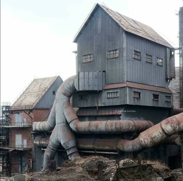 Buildings That Look Like They’re Plotting Something Sinister