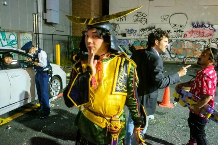 Moments This Street Photographer Froze Time In The Best Way Moments This Street Photographer Froze Time In The Best Way