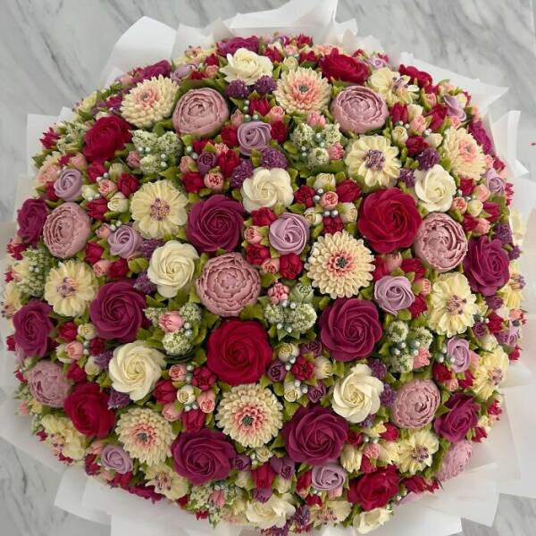 Edible Blossoms: Cupcakes Turned Into Art