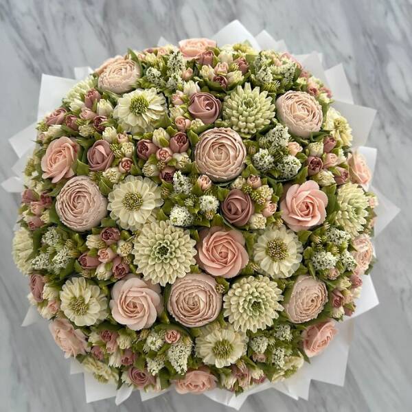 Edible Blossoms: Cupcakes Turned Into Art