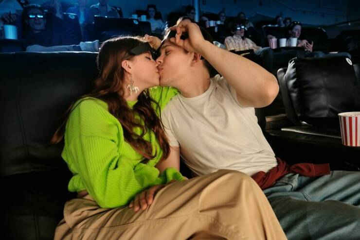 Modern Dating Is Broken, And Here’s Why