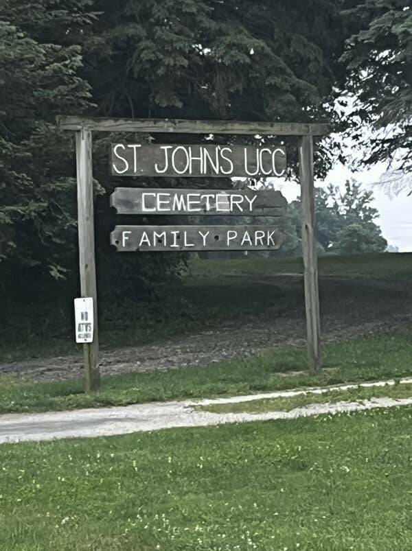 Hilarious Signs That Made Our Day