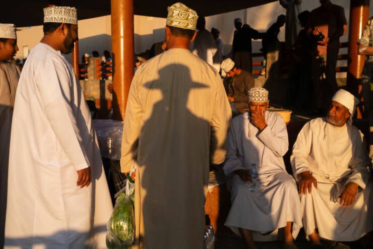 Raw And Real: Street Photography That Speaks Without Words