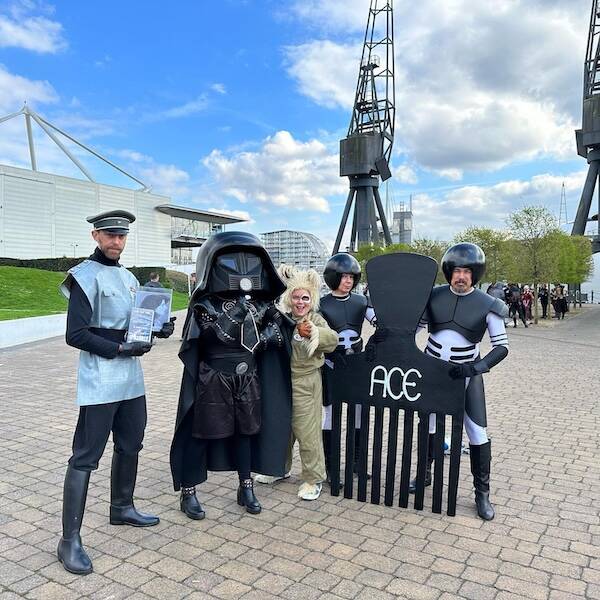 Cosplayers Celebrate the Return of Spaceballs in Style