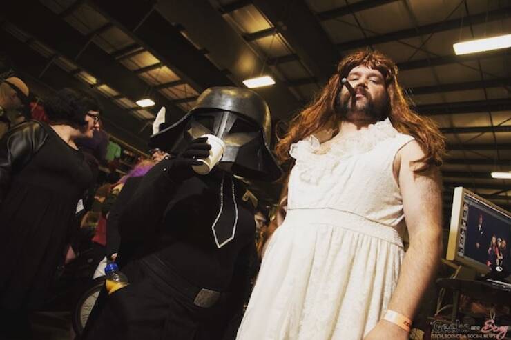 Cosplayers Celebrate the Return of Spaceballs in Style