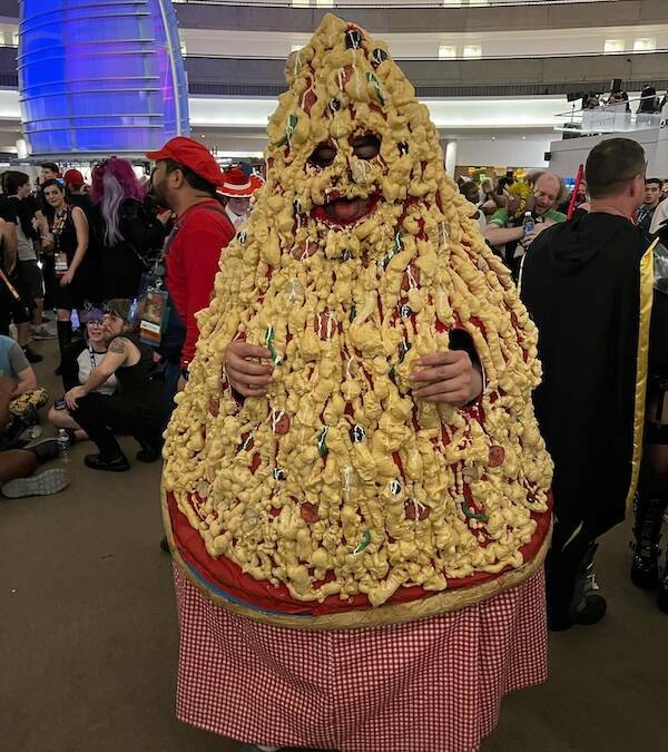Cosplayers Celebrate the Return of Spaceballs in Style