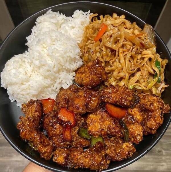 Deliciously Photogenic Dishes That’ll Make You Hungry Deliciously Photogenic Dishes That’ll Make You Hungry