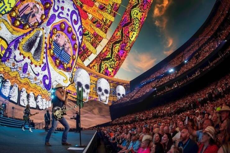 Kenny Chesney Lights Up the Vegas Sphere with Jaw-Dropping Visuals