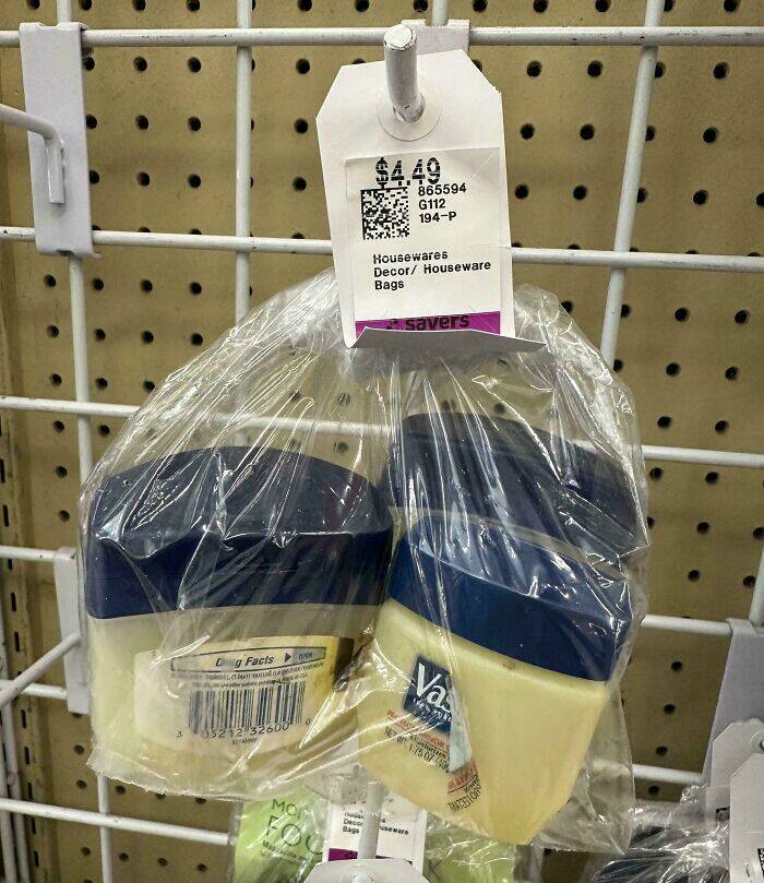 Thrift Store Finds So Bizarre, They Belong in a Museum (49 PICS(00)
