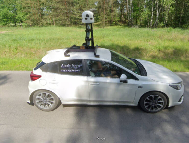 Unforgettable Moments Accidentally Caught on Google Maps