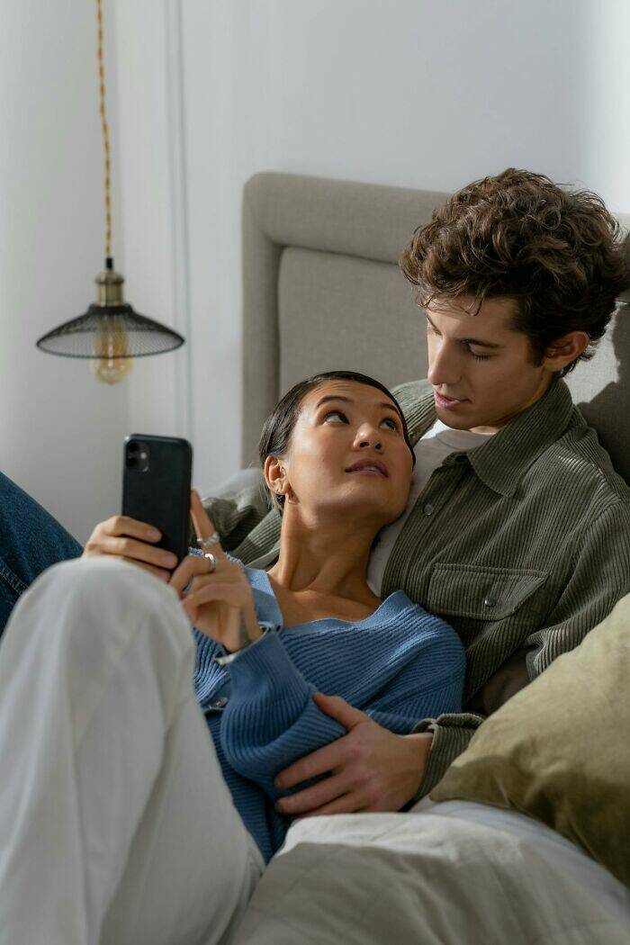 Guys Reveal Quiet Red Flags Women Don’t Even Know They’re Giving Off
