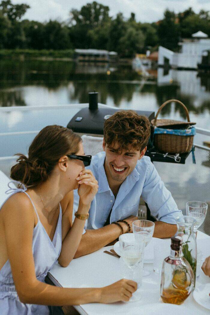 Guys Reveal Quiet Red Flags Women Don’t Even Know They’re Giving Off