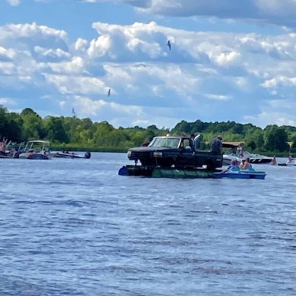 DIY Solutions So Bad They’re Brilliant DIY Solutions So Bad They’re Brilliant