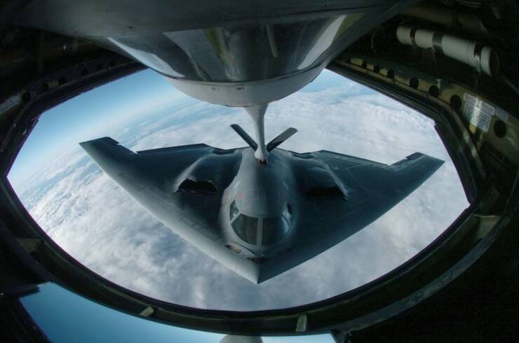 Fueling on the Fly: Perfect Timing in the Sky