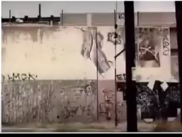 When Coca Cola Announced It Sold 4 Times More Than Pepsi in 2001, Pepsi Responded With This Commercial