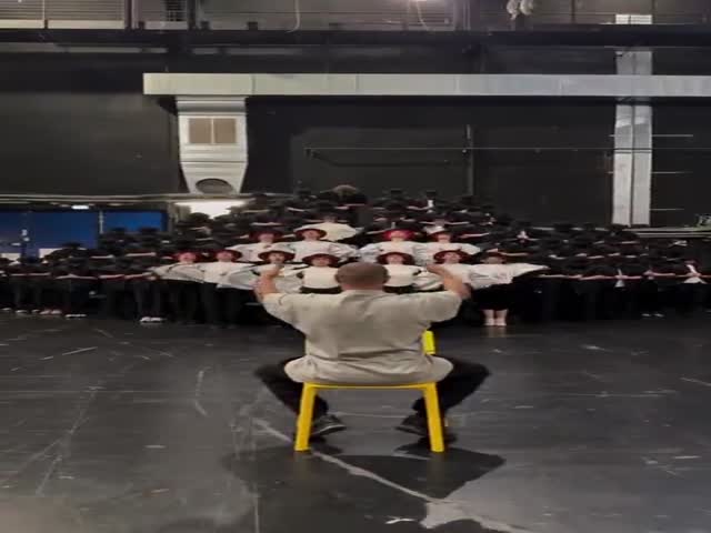 Dont Understand Whats Going On Here But It Looks Interesting