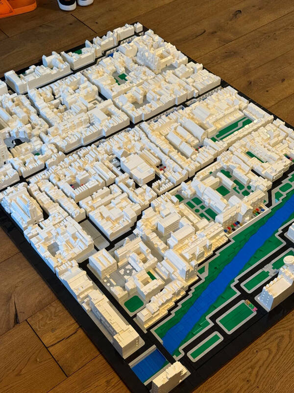 Unlock Your Imagination with LEGO Unlock Your Imagination with LEGO